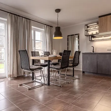 Reetdachhaus Tuemmeldiek Reetdachhaus Tuemmeldiek 6b Casa de Férias