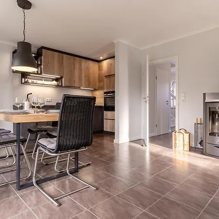 Reetdachhaus Tuemmeldiek Reetdachhaus Tuemmeldiek 6b Dom wakacyjny