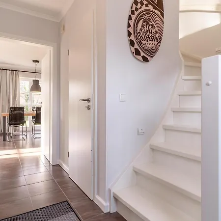 Reetdachhaus Tuemmeldiek Reetdachhaus Tuemmeldiek 6b Dom wakacyjny *