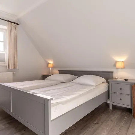 Dom wakacyjny Reetdachhaus Tuemmeldiek Reetdachhaus Tuemmeldiek 6b Sankt Peter-Ording